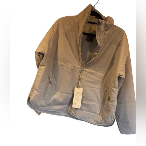 Vuori Jackets & Blazers - NWT Vuori canyon insulated jacket GLACIER Size M